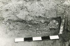 Grave 5-89, inhumation - child skeleton