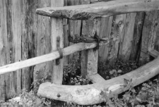Fragment of a sleigh: the way of fixing the shaft