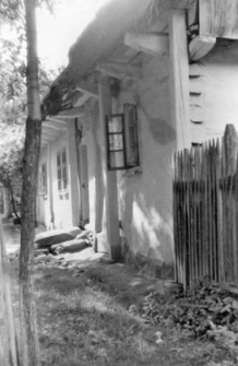 External-pillar/post construction