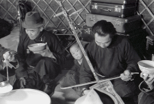 Przyjęcie w rodzinie przewodniczącego somonu