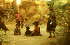 Children from villages inhabited by wagadhi rabari (Iconographic document)