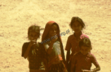 Portrait of girls, kachchi rabari (Iconographic document)