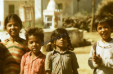 Portret dzieci, pasterze kachchi rabari (Dokument ikonograficzny)