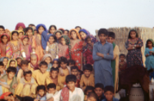 Kobiety i dzieci z plemienia Mallikani Jat, Sindh (Dokument ikonograficzny)