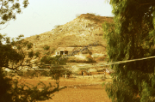 Old and new cottages (Iconographic document)