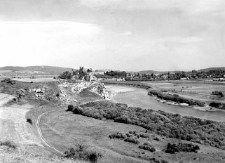 Piekary, powiat Krak&oacute;w : widok na dolinę Wisły ze stanowiskami Piekary I i II