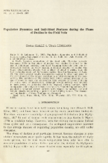 Population dynamics and individual features during the phase of decline in the field vole