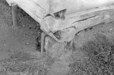 Setting sill plate on a pillar