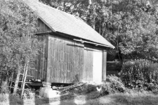 A setting of a foundation