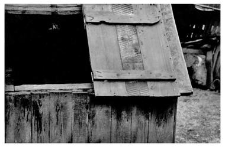 A well with a crankshaft