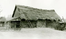 Log barn