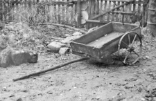 Two-wheeled handcart