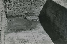 Deep trench outside the collegiate church (from the south), hearth 2 and upper level of layer V