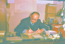 dr Borowski, A. Waszkiewicz, W. Matys, J. Buszko, D. Ochman, S. Fedyk, Z. Gębczyńska, B. Wysmułek przy pracy