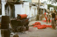 Produkcja tkanin - farbowanie i drukowanie, Radżastan (Dokument ikonograficzny)