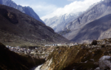 Road to Badrinath in the Himalaya (Iconographic document)