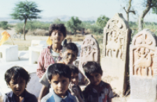 Memorial stones (paliya) (Iconographic document)