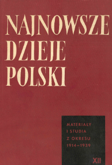 Między Piotrogrodem a Warszawą