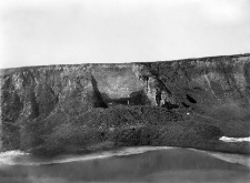 Wieś Serkiz&oacute;w (Polesie) : profil części p&oacute;łnocnego brzegu odkrywki